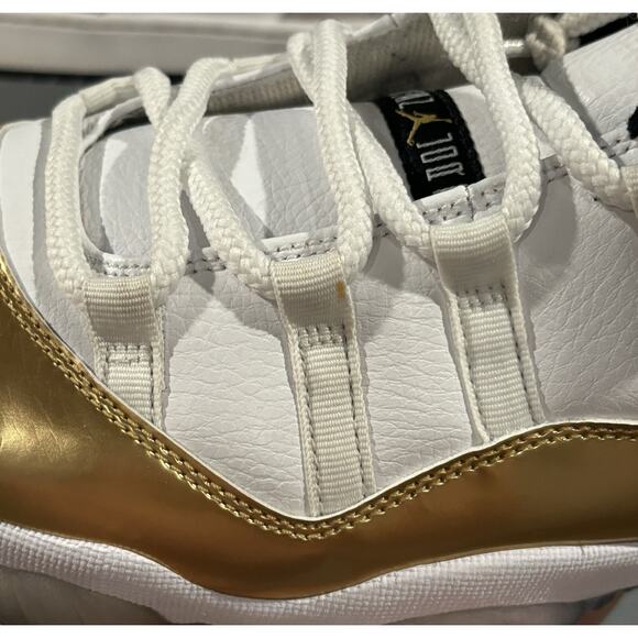 Size 11 - Air Jordan 11 Retro Low Closing Ceremony - Picture 7 of 7